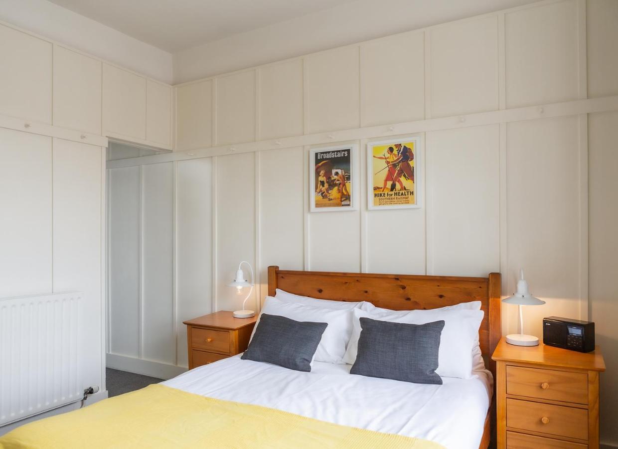 The Kings Head Bed and Breakfast Wye Exteriör bild