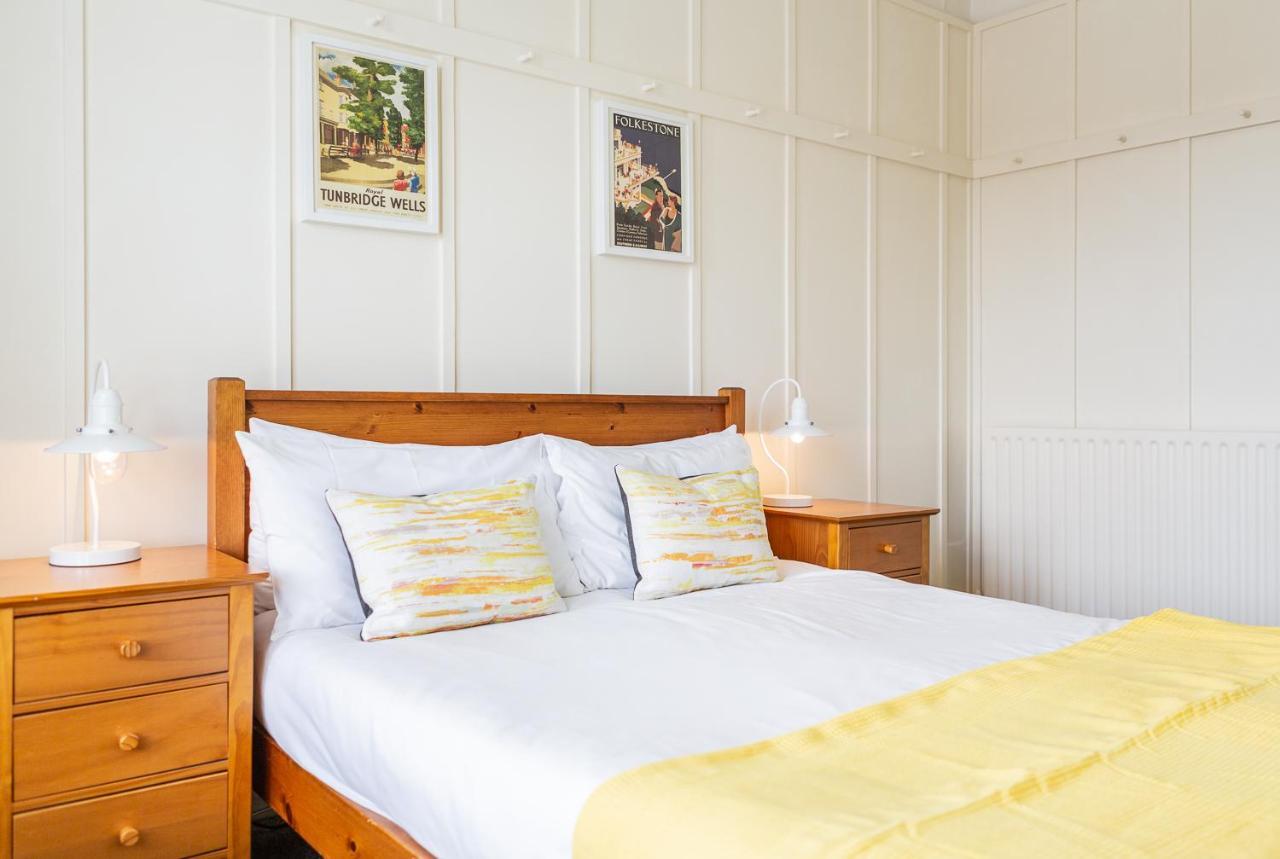The Kings Head Bed and Breakfast Wye Exteriör bild