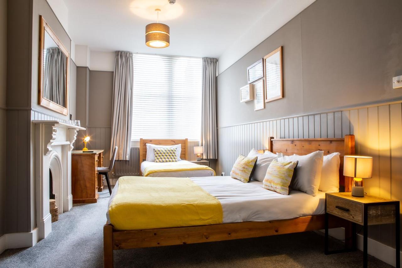 The Kings Head Bed and Breakfast Wye Exteriör bild